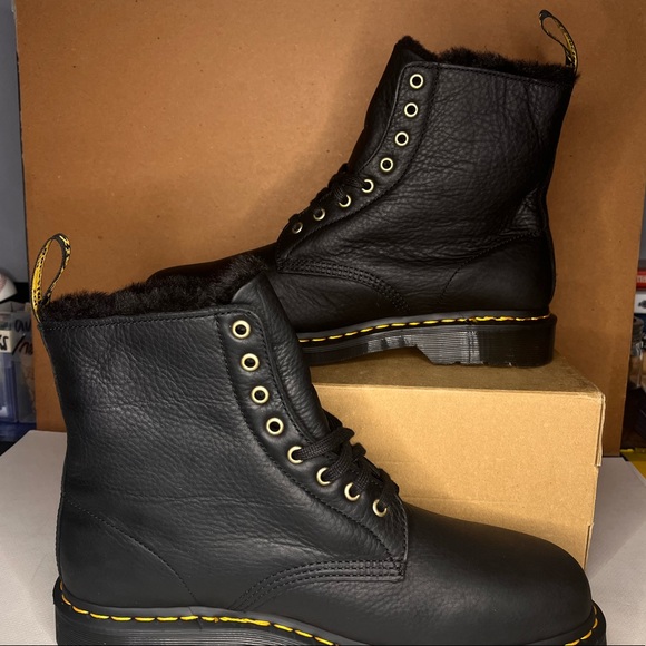 Dr. Martens 1460 Pascal FL Men's Combat Boots NEW Black Leather US Size 12 - Picture 2 of 6